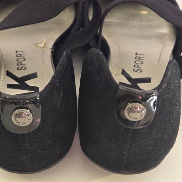 Anne Klein Sport Black Flats Size 6.5M - Picture 4 of 8
